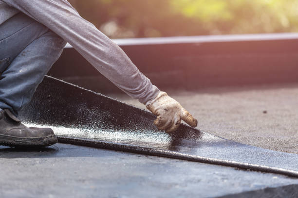 Professional Vapor Barrier Installation technician working in Bringhurst, IN